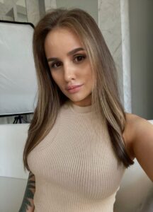 VIP эскорт от Тая работает в Москве