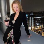 вип эскорт от  Оливия работает в Москве