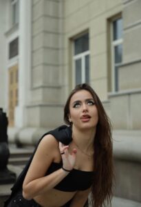 эскорт услуги от Мишель работает в Москве