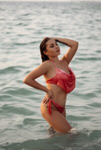 Лучшие эскорт услуги от Рина работает в Москве