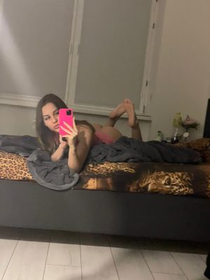 VIP эскорт от Эльза работает в Москве