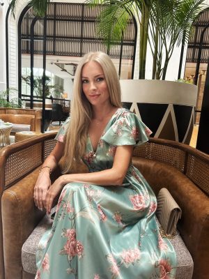 Лучшие эскорт услуги от Мира в Мск